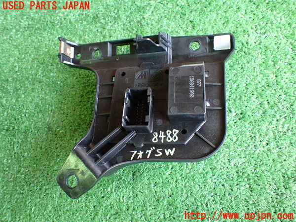 2UPJ-84886295]アルファロメオ・159(93922)フォグスイッチ 中古_m0002.jpg