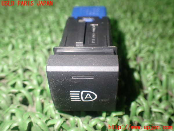 1UPJ-85066306]RAV4(MXAA54)スイッチ1 (ヘッドランプ オート) 中古_m0001.jpg