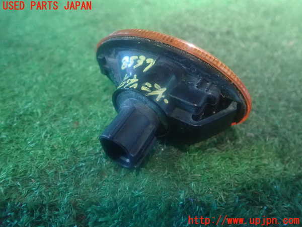 2UPJ-85371160]レガシィ B4(BE5)右ウィンカーレンズ 中古_m0002.jpg
