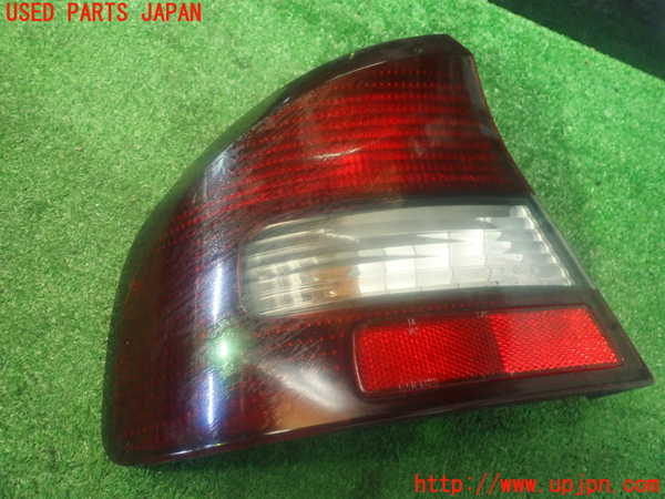 2UPJ-85371536]レガシィ B4(BE5)左テールランプ 中古_m0001.jpg