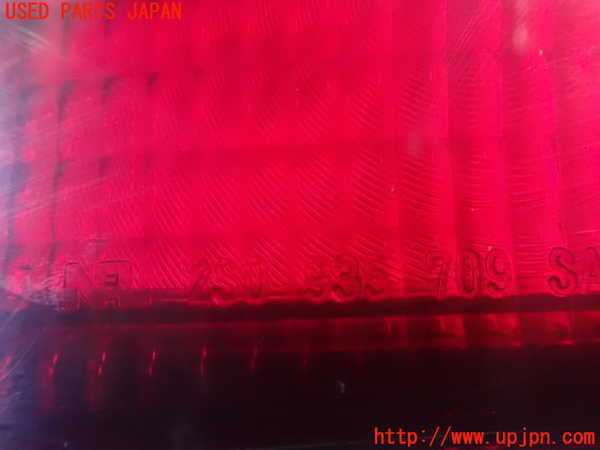 2UPJ-85371536]レガシィ B4(BE5)左テールランプ 中古_m0003.jpg