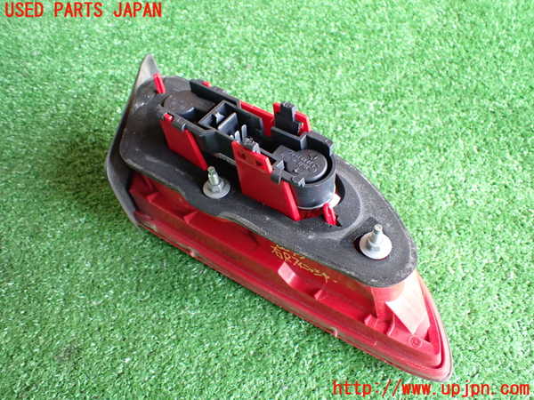 2UPJ-85451550]アルファロメオ・159 スポーツワゴン(93922)右リアフィニッシャー 中古_m0002.jpg