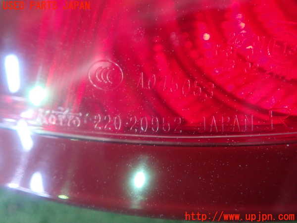 2UPJ-85551530]レガシィ ワゴン(BP5)右テールランプ 中古_m0002.jpg