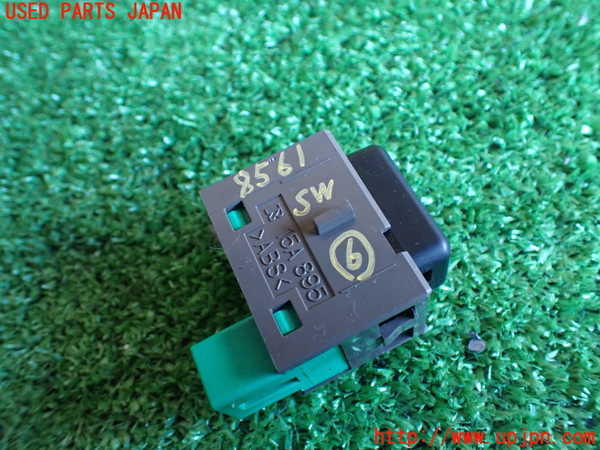 2UPJ-85616311]レクサス・IS250(GSE20)スイッチ6 (TRC OFF) 中古_m0002.jpg