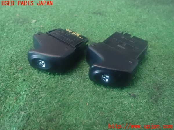 2UPJ-85686240]ルノー・カングー(KCK4M)右前パワーウィンドウスイッチ 中古_m0001.jpg