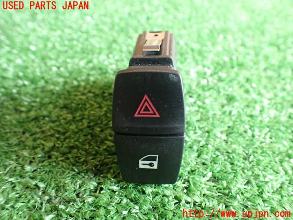 2UPJ-85906290]BMW アクティブハイブリッド3 F30(AH3)(3F30)ハザードスイッチ 中古_m0001.jpg
