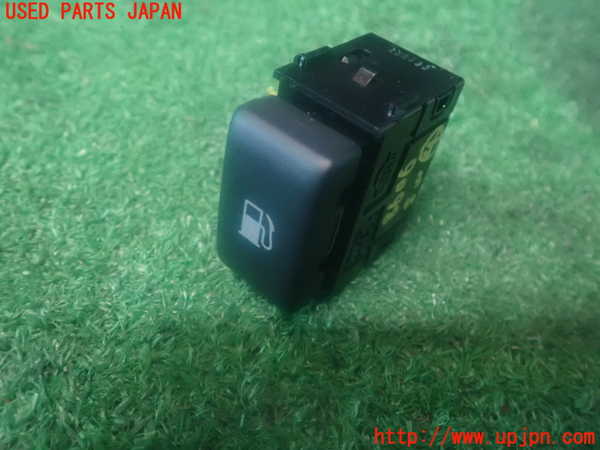 2UPJ-86066309]NV350 キャラバン バン ライダープレミアムGX(VR2E26)スイッチ4 (FUEL) 中古_m0001.jpg