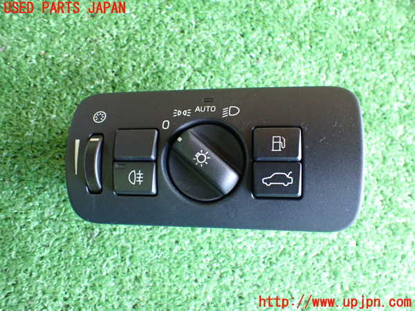 2UPJ-86116285]ボルボXC60(DB4204TXC)ライトスイッチ 中古_m0001.jpg
