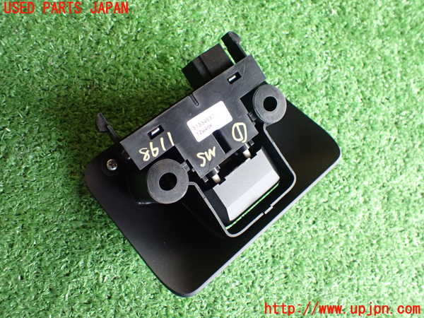 2UPJ-86116306]ボルボXC60(DB4204TXC)スイッチ1 (パーキング) 中古_m0002.jpg