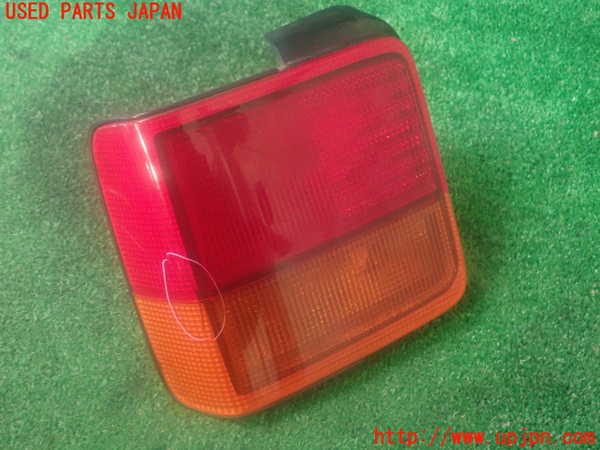 2UPJ-86411536]ラシーン(RFNB14)左テールランプ 中古_m0001.jpg