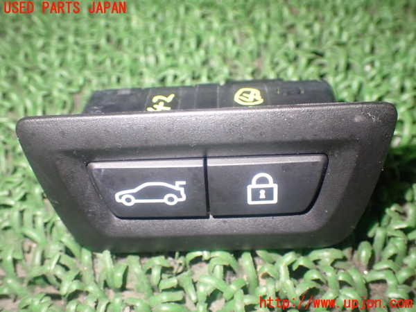 1UPJ-86426309]BMW アクティブハイブリッド5(AH5)(FZ35 F10)スイッチ4 (トランク・ロック)) 中古_m0001.jpg