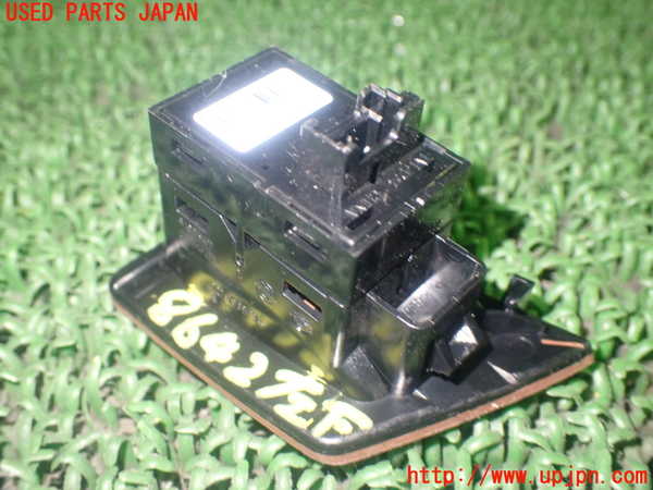 1UPJ-86426245]BMW アクティブハイブリッド5(AH5)(FZ35 F10)左前パワーウィンドウスイッチ 中古_m0003.jpg