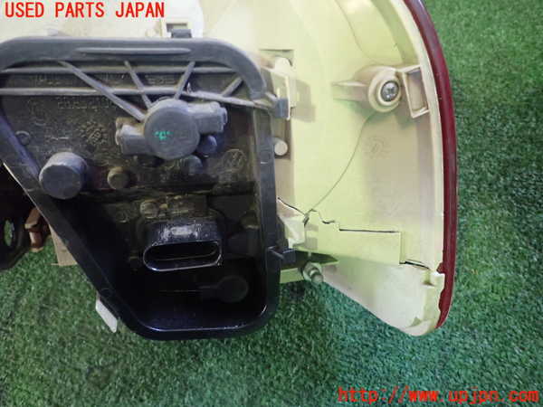 1UPJ-87111536]VW トゥアレグ(7LAXQA)左テールランプ ジャンク_m0003.jpg