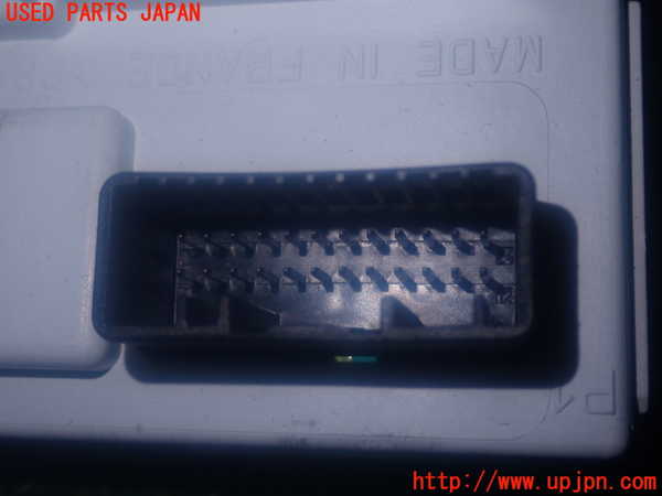 2UPJ-87407850]ルノー・カングー(KCK4M)時計 中古_m0004.jpg