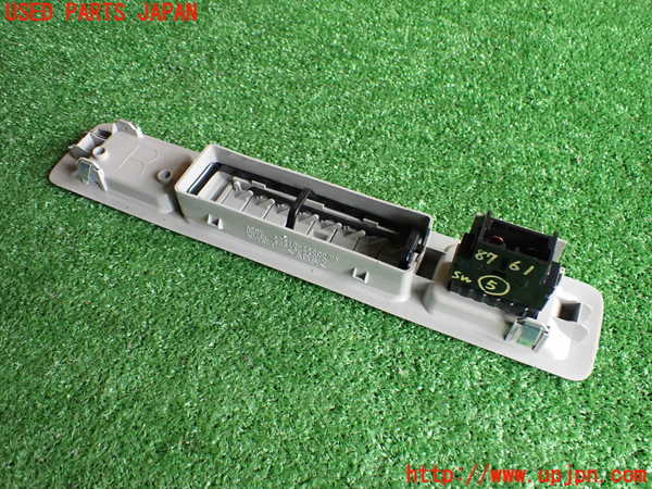 2UPJ-87616310]レジアスエース(ハイエース200系)(TRH216K)スイッチ5 (空調) 中古_m0002.jpg