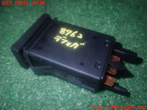 2UPJ-87626300]VW ルポGTI(6EAVY)デフォッガースイッチ 中古_m0002.jpg