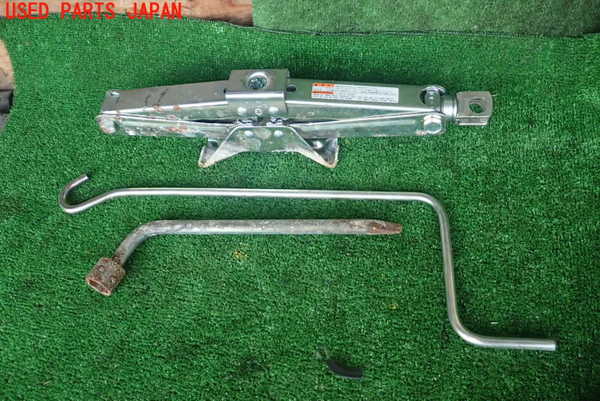 1UPJ-87637805]ジムニー(JB23W)車載工具 中古_m0001.jpg