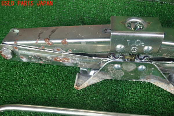 1UPJ-87637805]ジムニー(JB23W)車載工具 中古_m0002.jpg