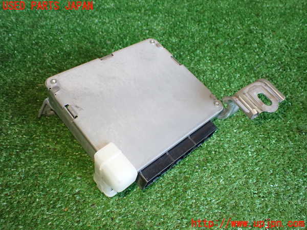 2UPJ-87806120]クラウン ハイブリッド(GWS204)サスペンションコンピューター 中古_m0002.jpg