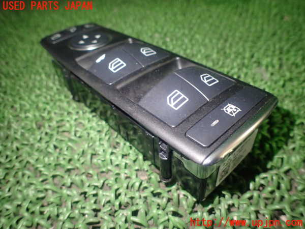 1UPJ-88516240]ベンツ C200(204048)右前パワーウィンドウスイッチ 中古_m0002.jpg