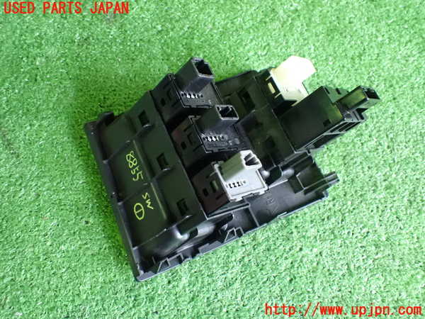 2UPJ-88556306]レクサス・RX450h(GYL16W)スイッチ1 (リッドオープナー/パワーリアゲート/HLウォッシャー その他) 中古_m0002.jpg