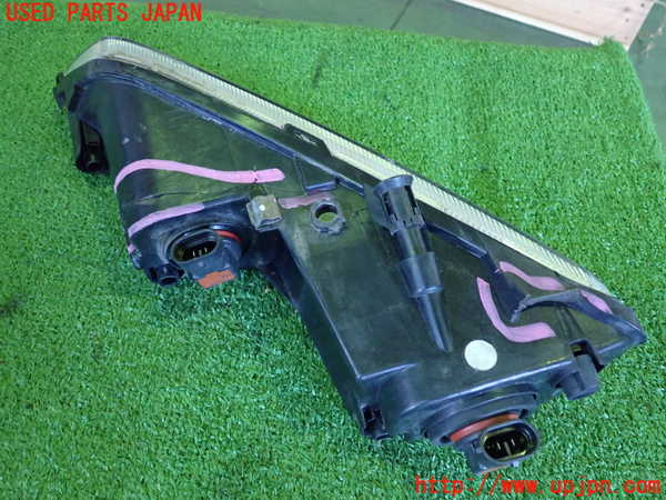 2UPJ-88751182]VW パサートヴァリアント(3CCAX)左フォグ ジャンク部品 中古_m0002.jpg