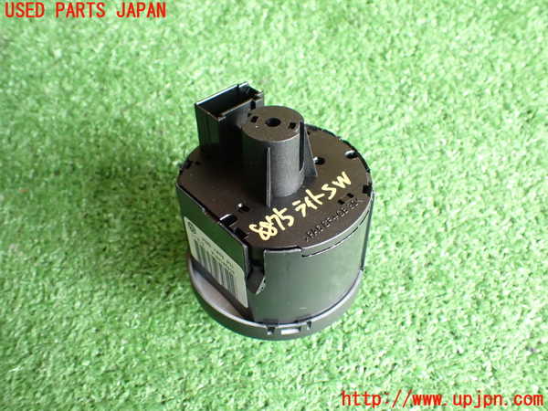 2UPJ-88756285]VW パサートヴァリアント(3CCAX)ライトスイッチ 中古_m0002.jpg