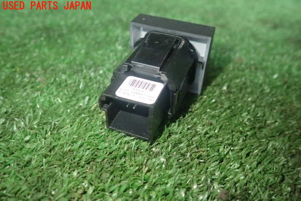 1UPJ-88816309]エクスプローラー スポーツトラック(1FMKU51)スイッチ4（トラクションコントロール) 中古_m0002.jpg