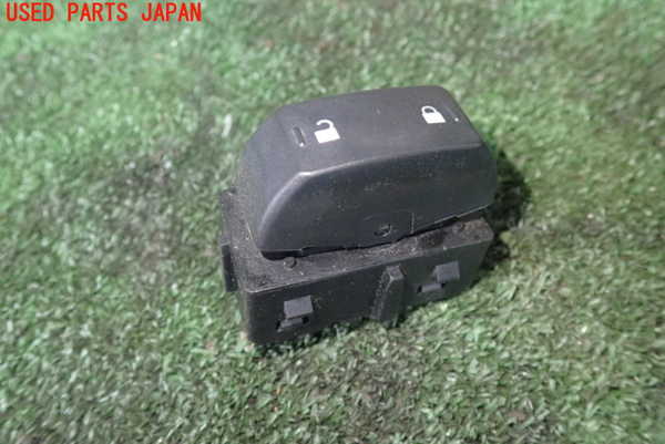 1UPJ-88816312]エクスプローラー スポーツトラック(1FMKU51)スイッチ7（右ドアロック） 中古_m0001.jpg