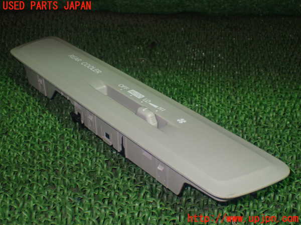 1UPJ-88846310]ノア(ヴォクシー)(ZRR80G)スイッチ5 中古_m0002.jpg