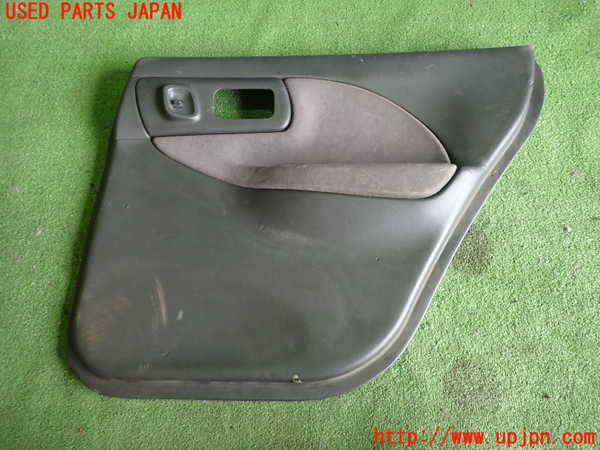 1UPJ-89001294]インプレッサ WRX-STi(GC8)右後ドア内張り 中古_m0001.jpg