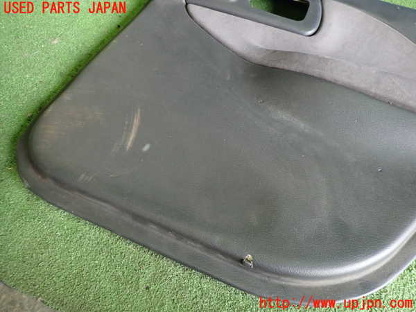 1UPJ-89001294]インプレッサ WRX-STi(GC8)右後ドア内張り 中古_m0002.jpg