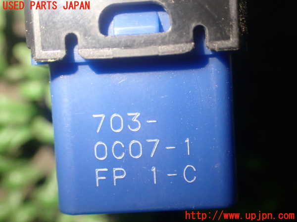 1UPJ-89266307]ヤリス(YARIS) クロス ハイブリッド(MXPJ10)スイッチ2 (ヘッドランプオート) 中古_m0004.jpg