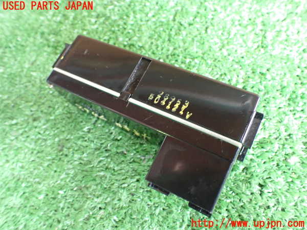 2UPJ-89467850]セリカ GT-FOUR(ST205)時計 中古_m0003.jpg