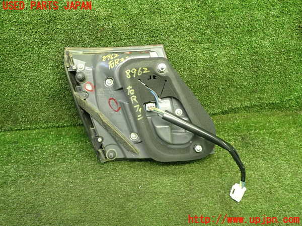 1UPJ-89621550]レクサス・LS460(USF40)右リアフィニッシャー 中古_m0002.jpg