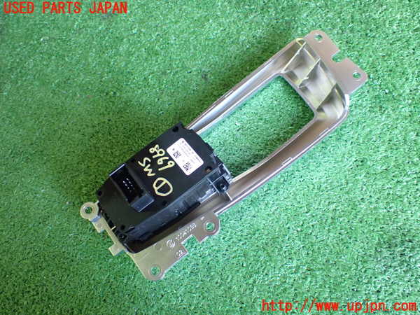 2UPJ-89696306]BMW X3(WX20) F25 スイッチ1 (パーキング) 中古_m0003.jpg