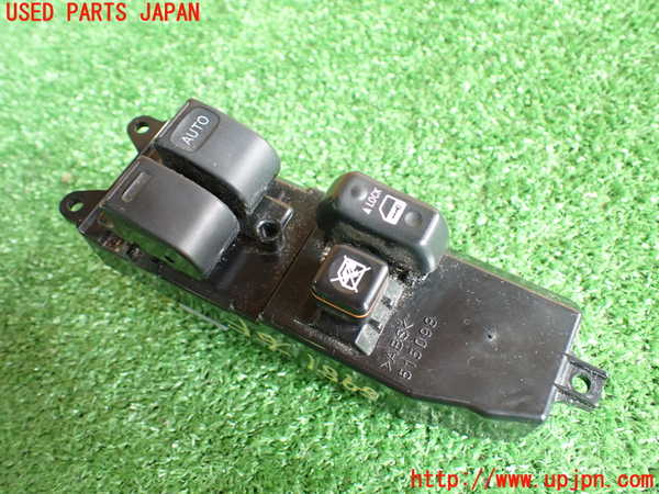 2UPJ-89816240]ハイエースバン200系(KDH206V)右前パワーウィンドウスイッチ 中古_m0001.jpg