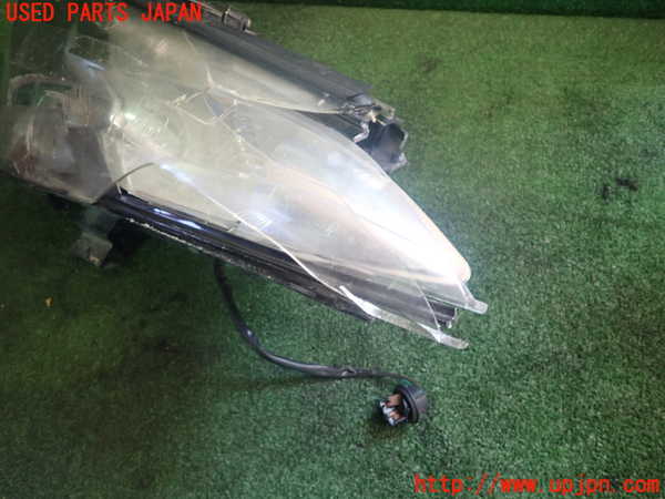 1UPJ-89921130]GT-R(R35)RH 右ヘッドライト HID ジャンク_m0002.jpg