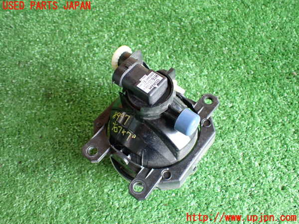 2UPJ-89971180]WRX STI(VAB)右フォグ 中古_m0002.jpg