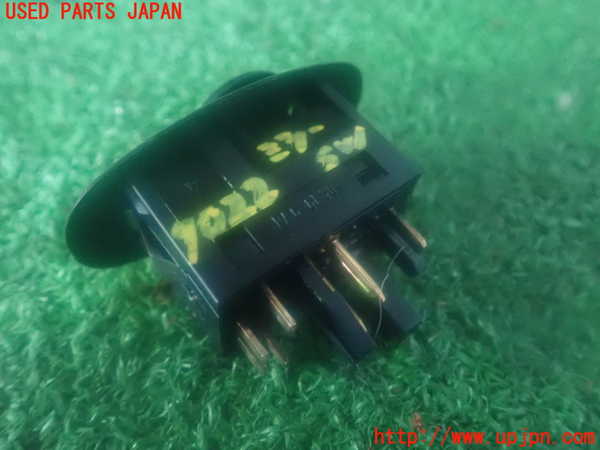 2UPJ-90226280]ポルシェ・ボクスター(986K) 左ハンドル　ミラースイッチ 【ジャンク部品】 中古_m0002.jpg