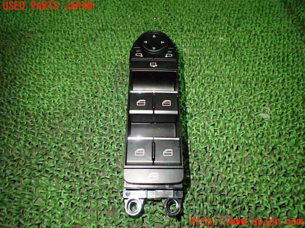 1UPJ-90246240]MAZDA3(アクセラ) セダン(BPFP)右前パワーウィンドウスイッチ 中古_m0001.jpg