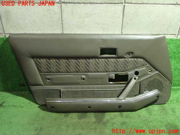 1UPJ-90621264]フェアレディZ(PGZ31)左ドア内張り 中古_m0001.jpg