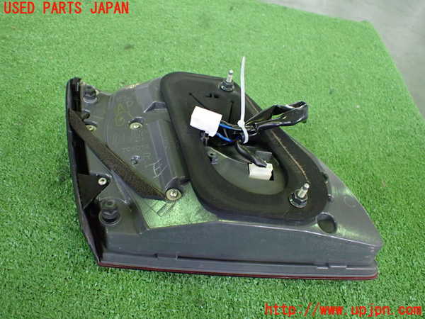 2UPJ-90641550]レクサス・LS460(USF40)右リアフィニッシャー 中古_m0002.jpg