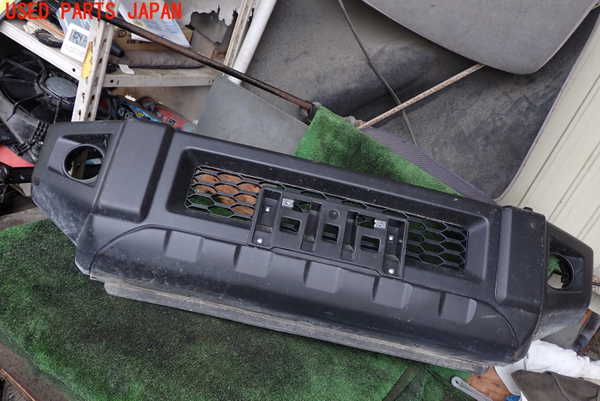 1UPJ-90701010]ジムニー(JB64W)フロントバンパー 中古_m0001.jpg