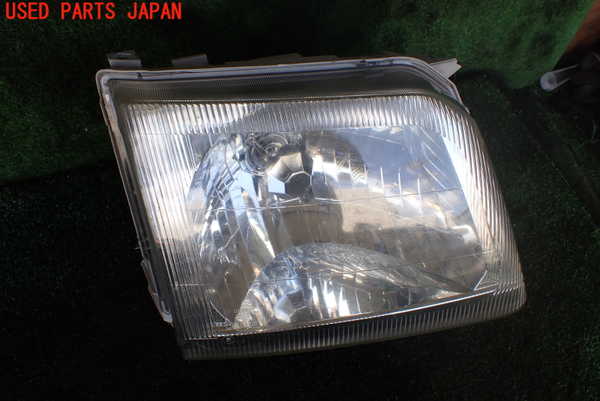 1UPJ-90811130]ランクルプラド(KDJ95W)右ヘッドライト ハロゲン 中古_m0001.jpg