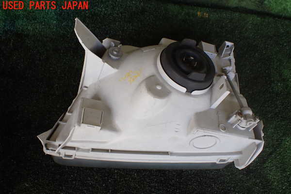 1UPJ-90811130]ランクルプラド(KDJ95W)右ヘッドライト ハロゲン 中古_m0002.jpg