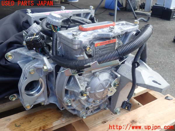 2UPJ-90922010]日産リーフ(ZE1)エンジン EM57 中古（モーター）_m0001.jpg