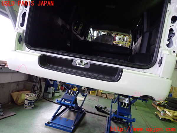 2UPJ-91061610]ハイエースバン200系 スーパーGL SGL (GDH206V)リアバンパー 中古_m0001.jpg