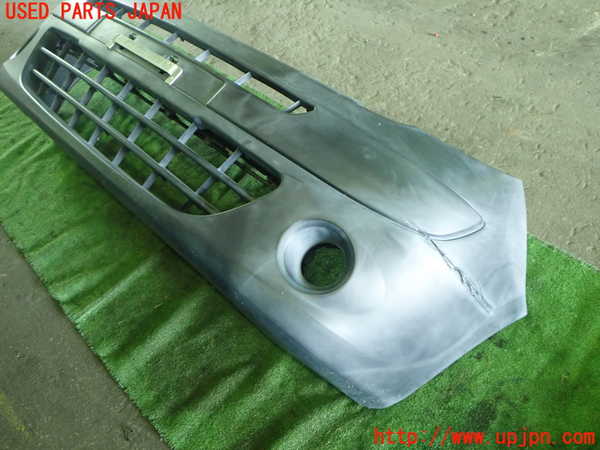 1UPJ-91181010]ルノー・カングー(KWK4M)フロントバンパー 中古_m0003.jpg