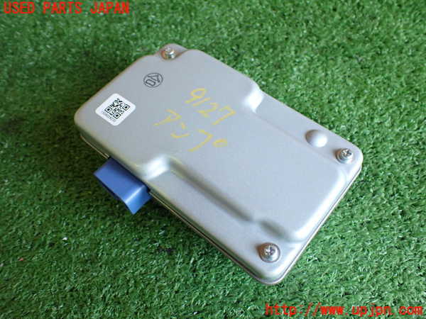 2UPJ-91276525]レジアスエース(ハイエース200系)(KDH206V) 4型 SGL アンプ 純正 中古_m0001.jpg